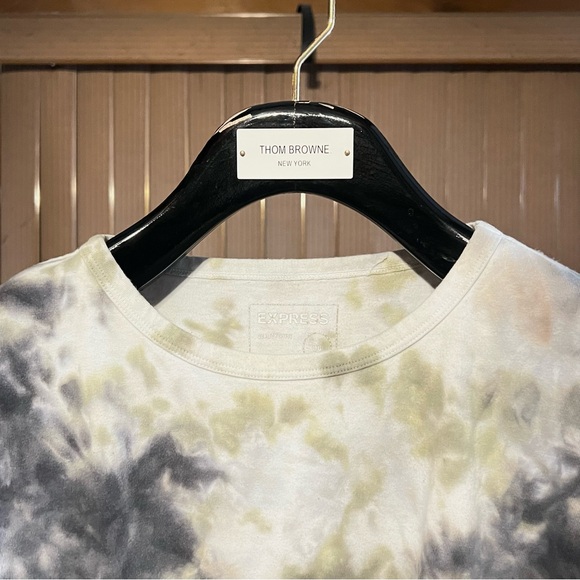 Express Tie Dye Men’s T Shirt in 100% Cotton Size L Blue/Green/White Cloud Dip - Picture 3 of 4
